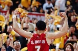 开云官方入口 -关于CBA常规赛今晚再迎强敌，深圳男篮官宣签约，主帅态度——球迷炸锅，资深球员宣示担当的信息